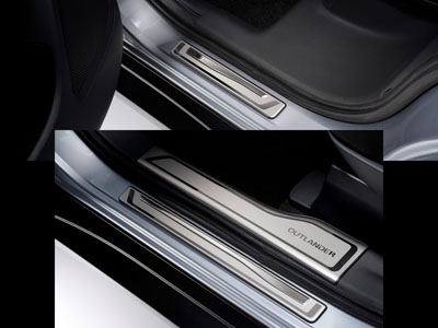 2015 Mitsubishi Outlander Scuff Plates non-illuminated MZ527538EX