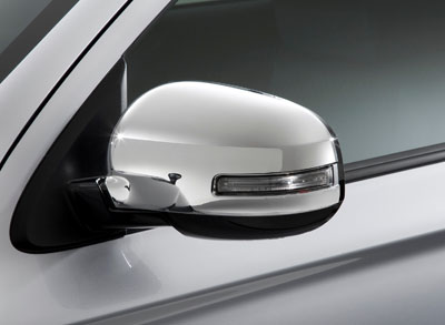 2018 Mitsubishi Outlander PHEV Side Mirror Covers - Chrome MZ569195EX